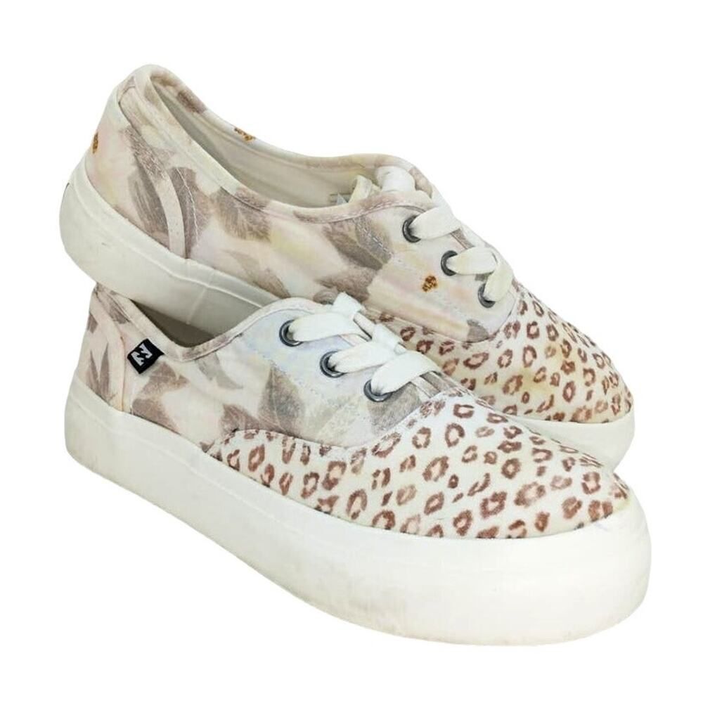 BILLA BONG Womens Cheetah Print Designer Sneakers - Size: 8